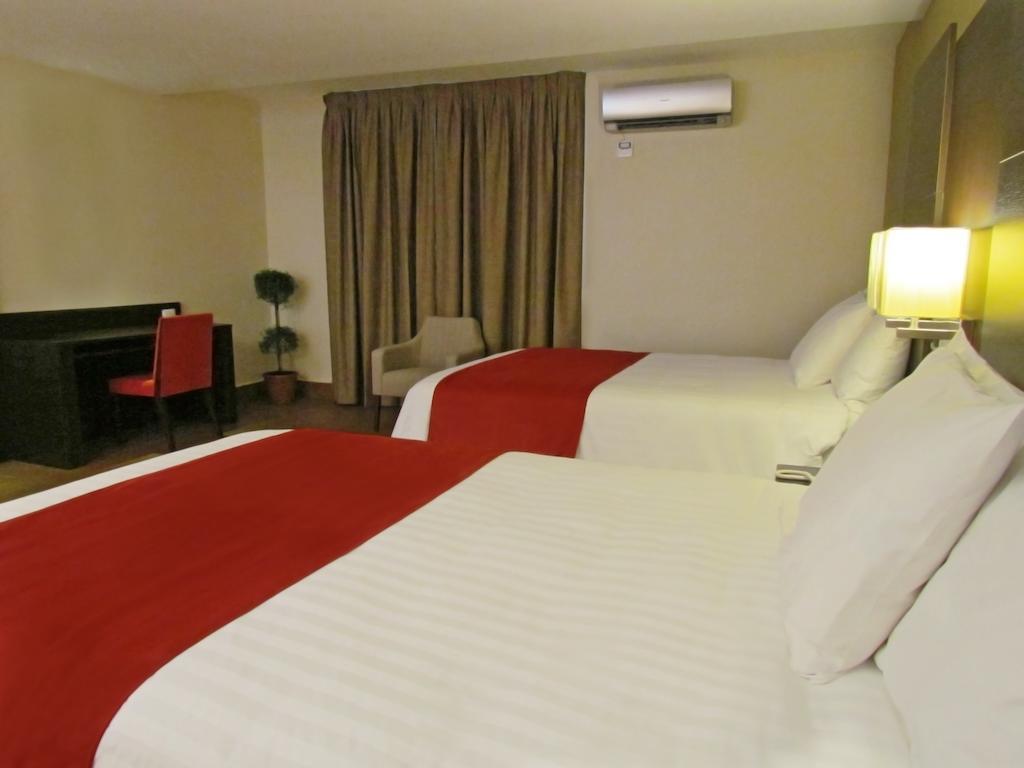 Hotel Principe Панама Сити Стая снимка